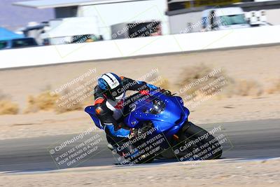 media/Jan-08-2022-SoCal Trackdays (Sat) [[1ec2777125]]/Turn 15 Inside (950am)/